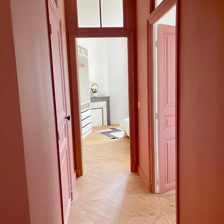 شقة L'oree Du Chateau - Trianon Palace *